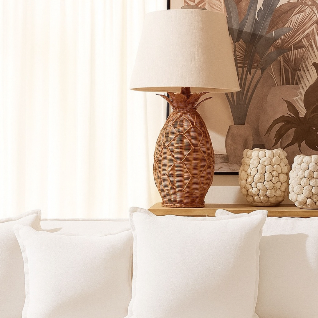 RATTAN PINEAPPLE LAMP